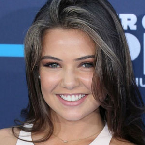 Nudes danielle campbell Danielle Campbell